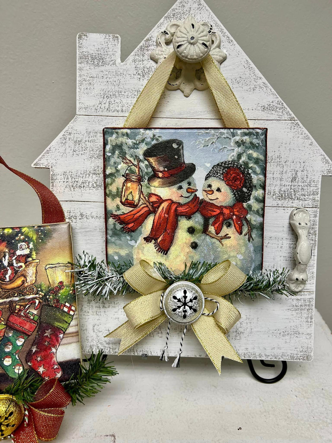 Welcome Home: Seasonal Canvas Display DIY Decor Kit  - Christmas/Winter